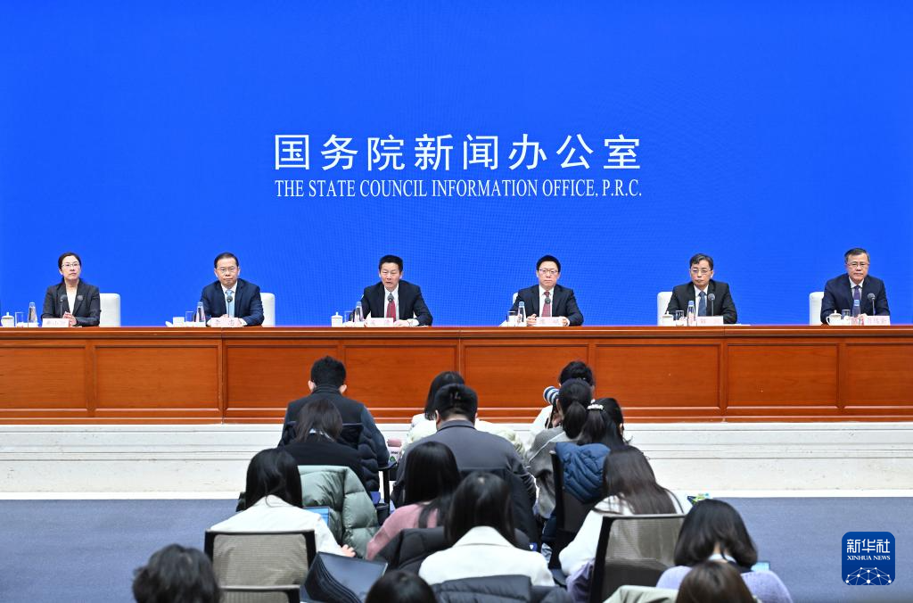 长投”——五部门详解中长期资金入市方案冰球突破技巧打通卡点堵点 推动“长钱(图2)